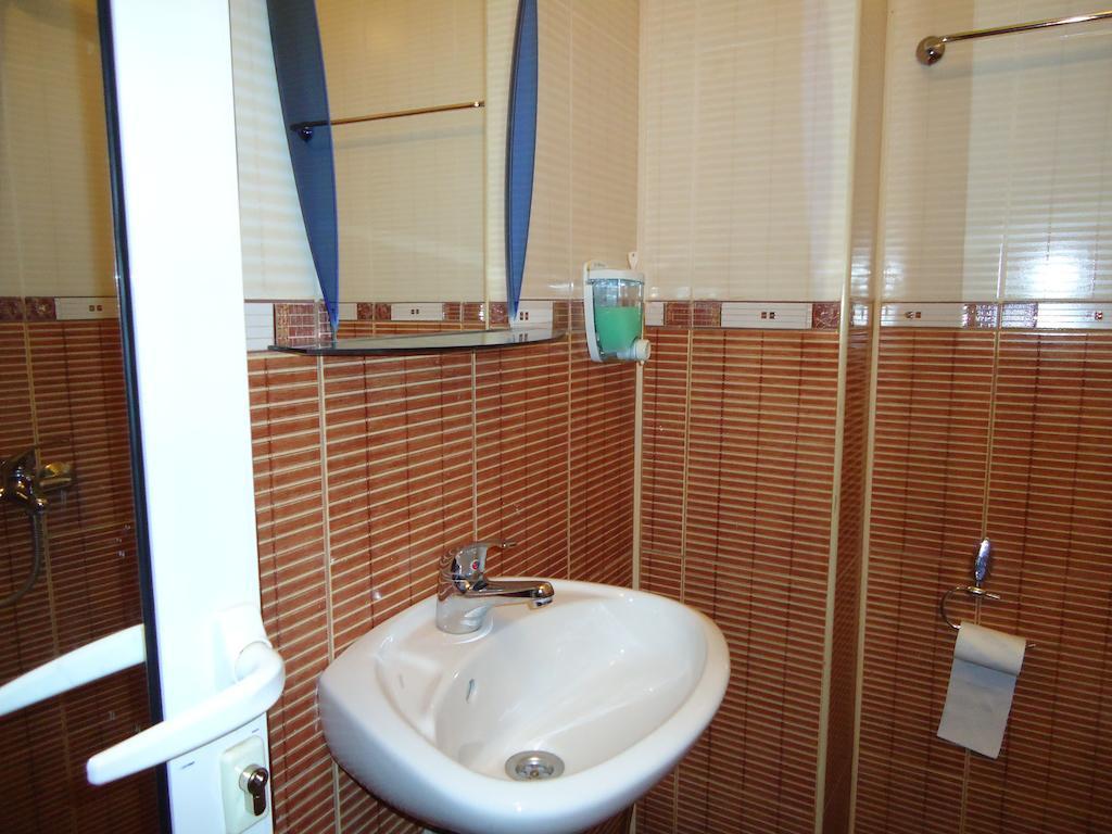 Dionis Hotel Petrich  Værelse billede