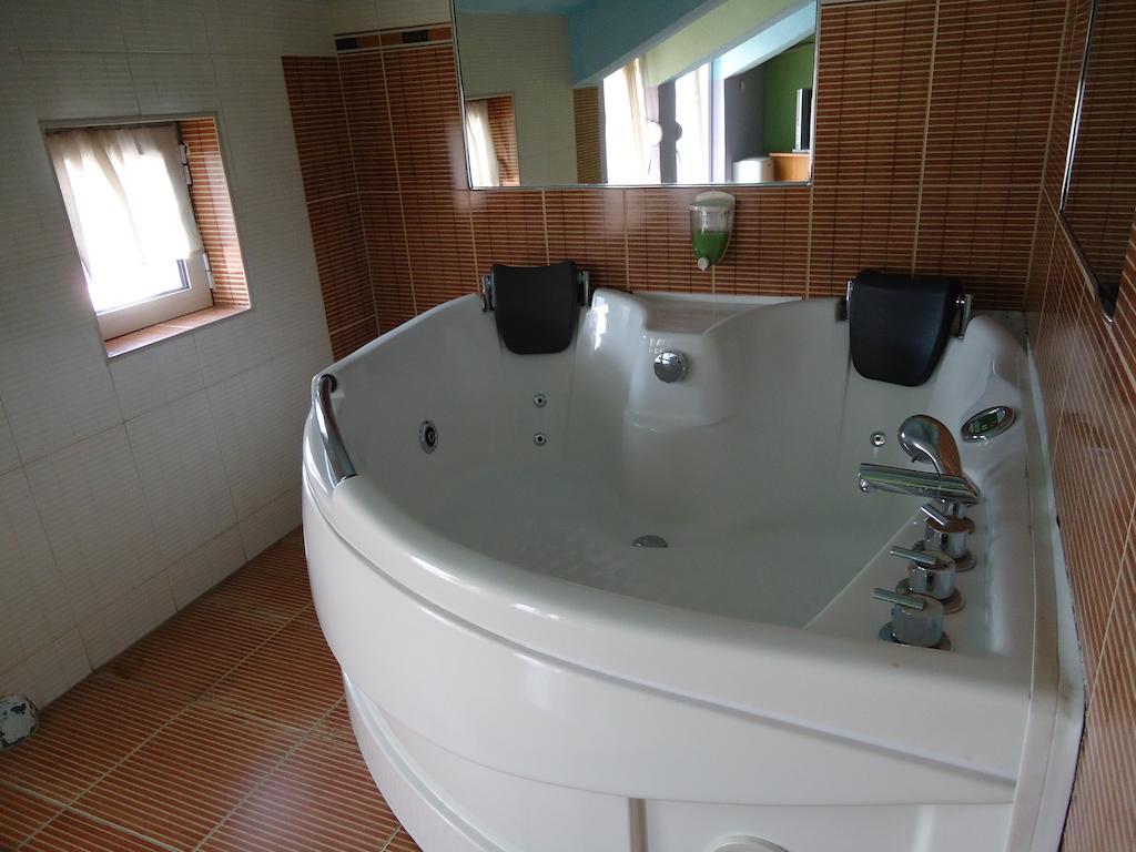 Dionis Hotel Petrich  Værelse billede