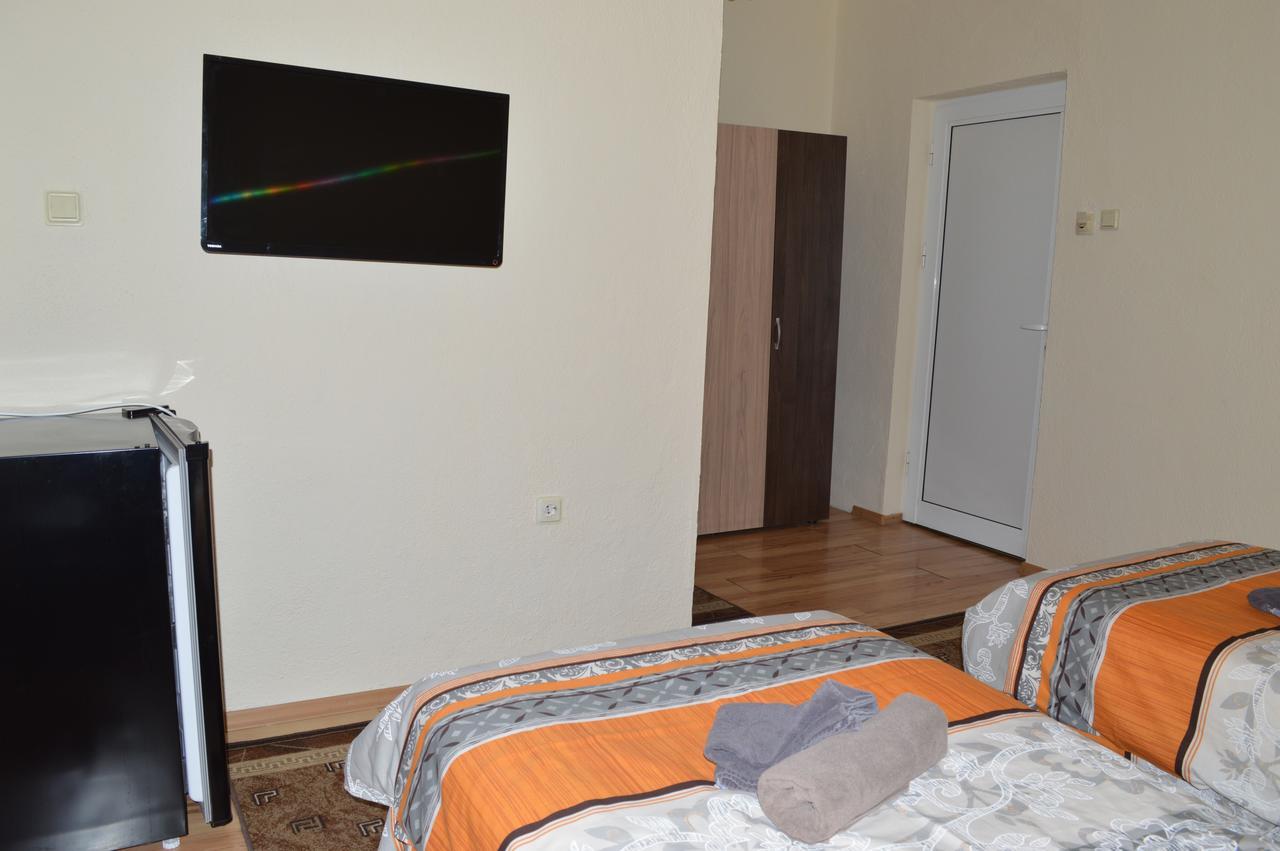 Dionis Hotel Petrich  Eksteriør billede